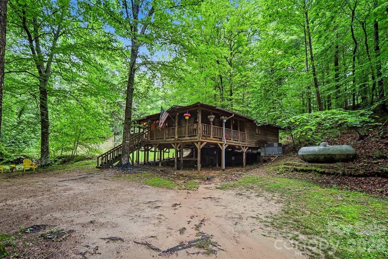 260 Cherrywood Ln, Sharon, SC 29742