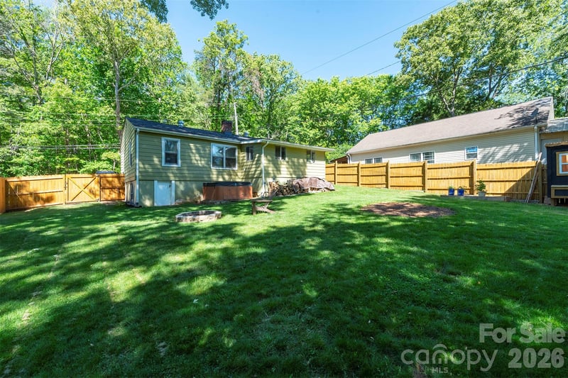 21 Hi Alta Ave, Asheville, NC 28806