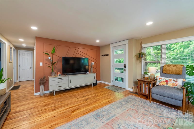 21 Hi Alta Ave, Asheville, NC 28806