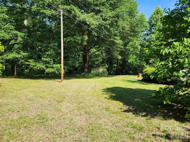 3136 Philadelphia Church Rd, Lincolnton, NC 28092