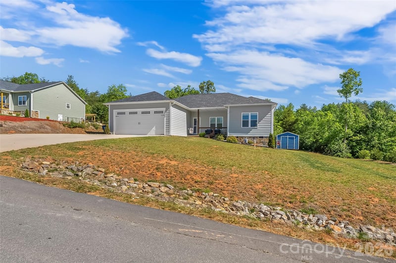 2455 Saratoga Rn, Morganton, NC 28655