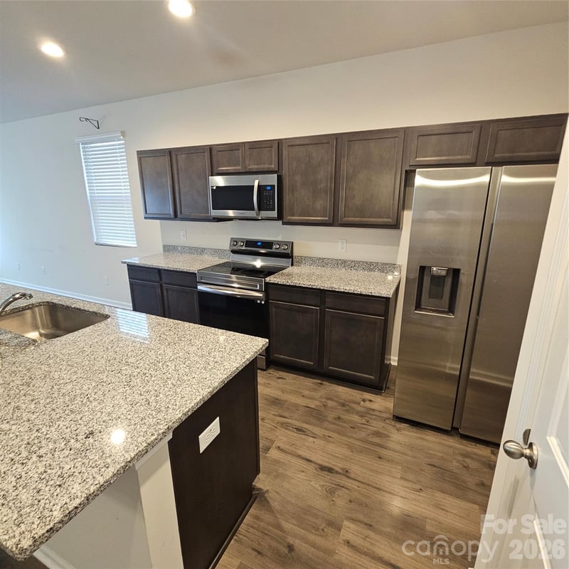 1016 Berry Patch Cir, Summerville, SC 29485