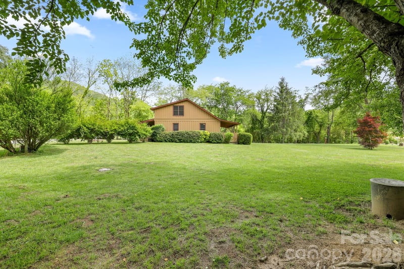 300 Bugle Boy Dr, Cullowhee, NC 28723