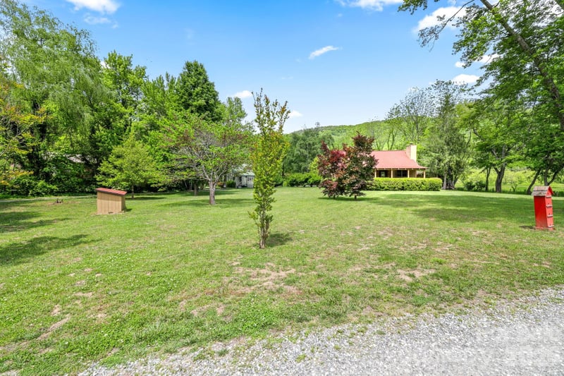 300 Bugle Boy Dr, Cullowhee, NC 28723