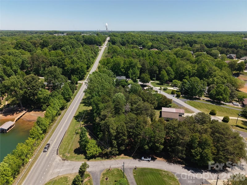 4244 Harbor Ln, Sherrills Ford, NC 28673
