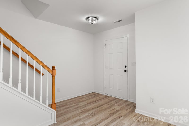 8723 Buttonwood Ct, Charlotte, NC 28215