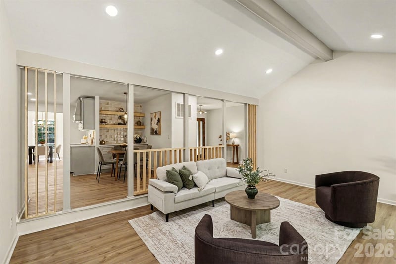 319 Kingsley Dr, Charlotte, NC 28270