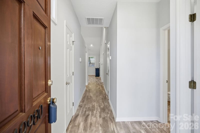19980 Oak Leaf Cir, Cornelius, NC 28031
