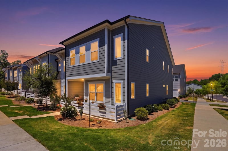 903 Kinsey Al, Charlotte, NC 28217