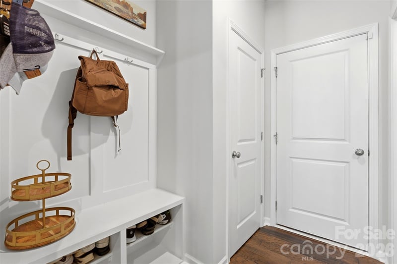 903 Kinsey Al, Charlotte, NC 28217