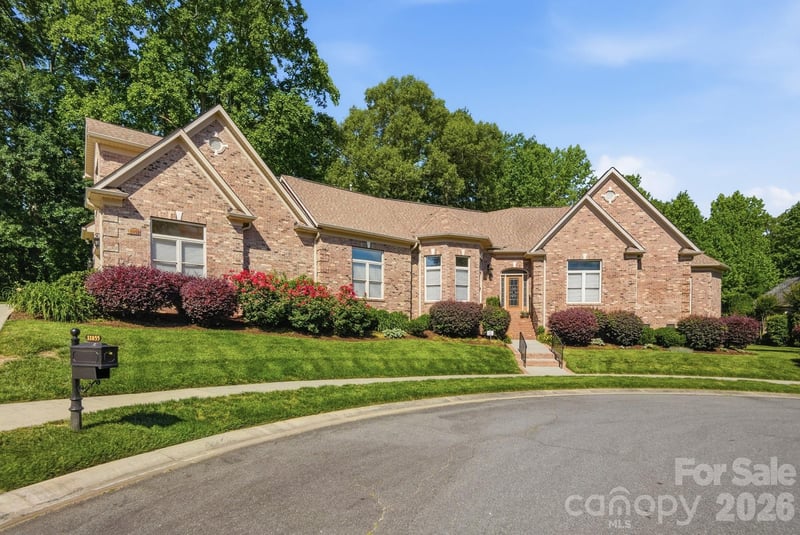 11855 Churchfield Ln, Charlotte, NC 28277