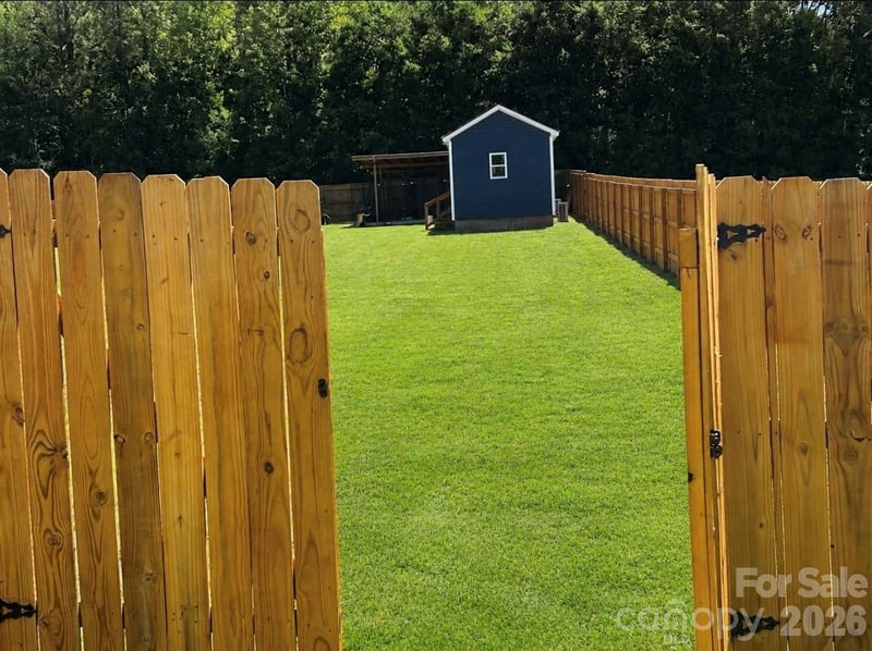 219 Sundial Dr, Lexington, NC 27295