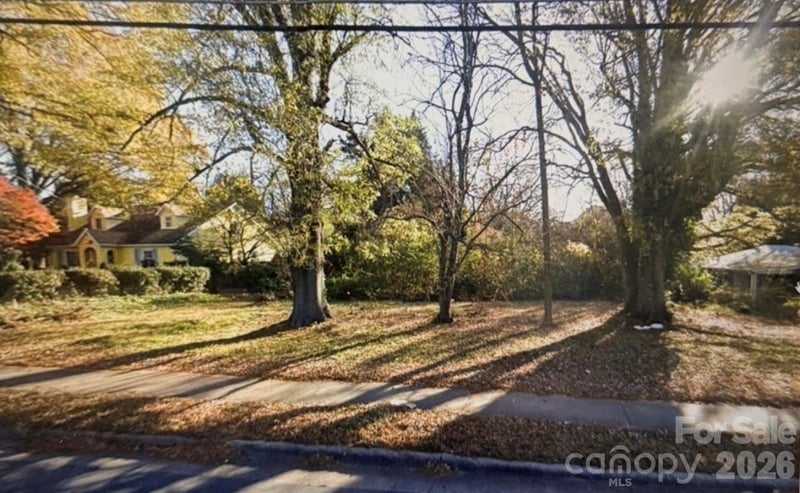 2439 Eastway Dr, Charlotte, NC 28205