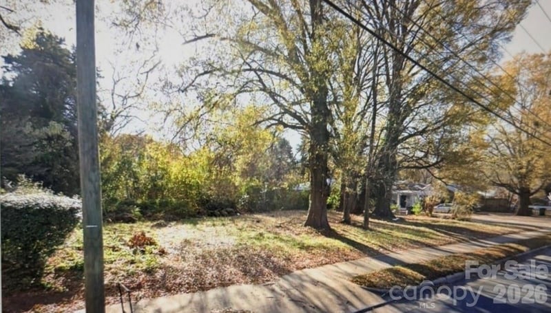 2439 Eastway Dr, Charlotte, NC 28205