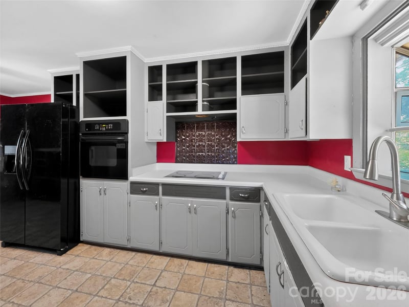 135 Hazelwood Dr, Forest City, NC 28043