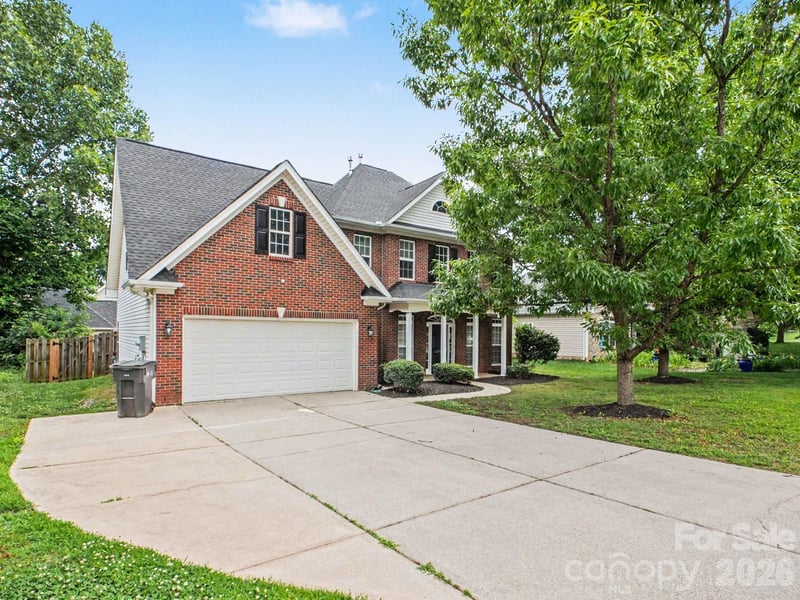 12102 Hampton Place Dr, Charlotte, NC 28269