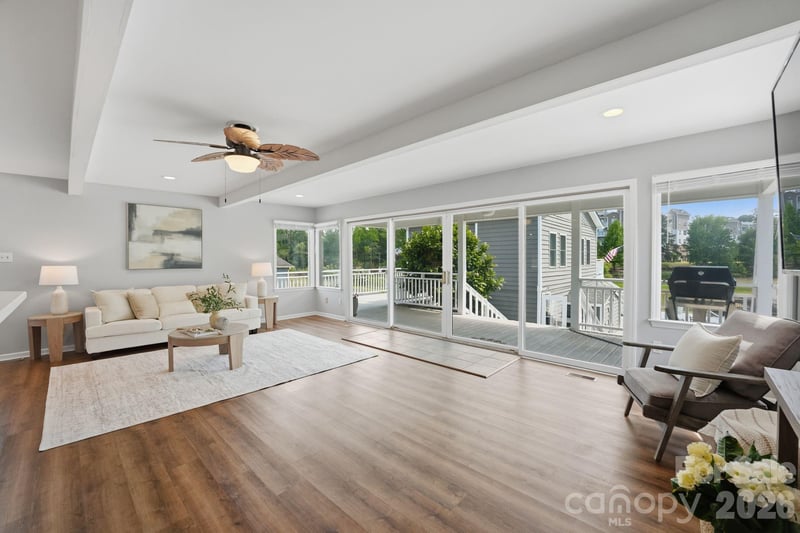 139 Perrin Dr, Mooresville, NC 28117