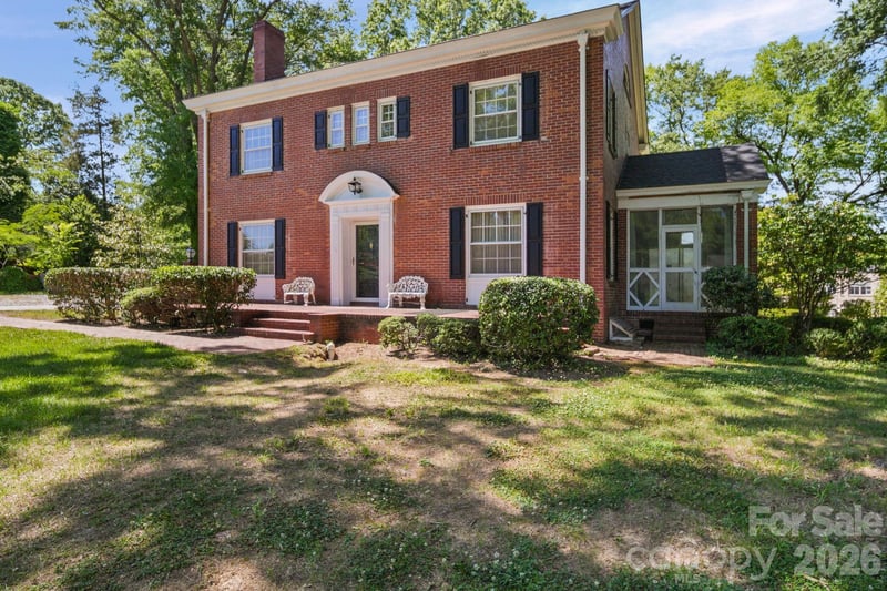 1510 Jackson Rd, Gastonia, NC 28052
