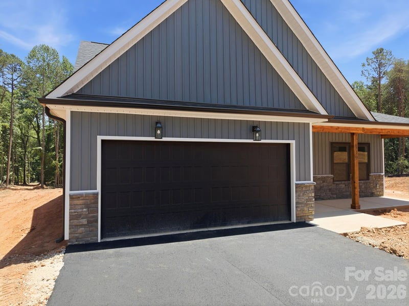 319 Lake Farm Dr, Salisbury, NC 28146