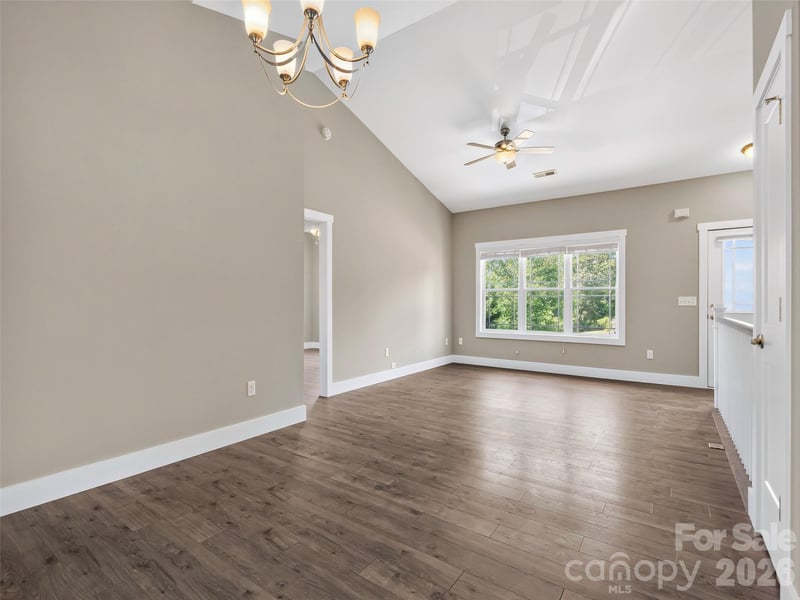 133 Asher Ln, Etowah, NC 28729