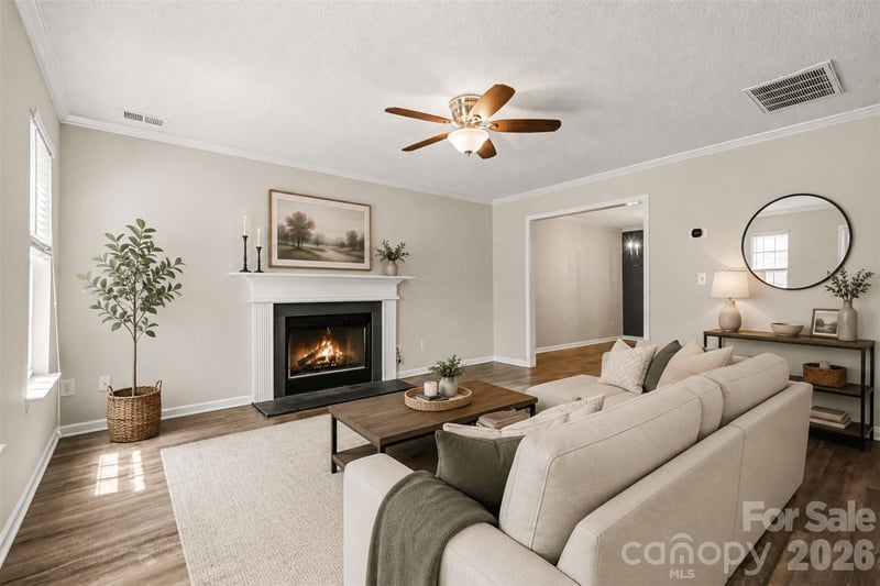 705 Pawley Dr, Charlotte, NC 28214