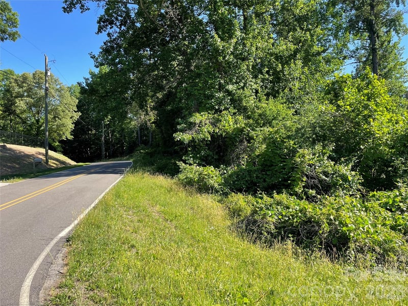 Lockhard Cir, Troutman, NC 28166
