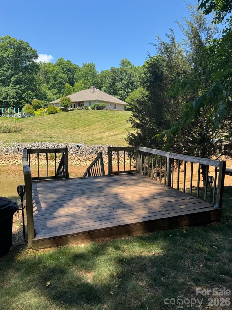 Lockhard Cir, Troutman, NC 28166