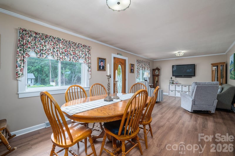 403 Old Post Rd, Cherryville, NC 28021