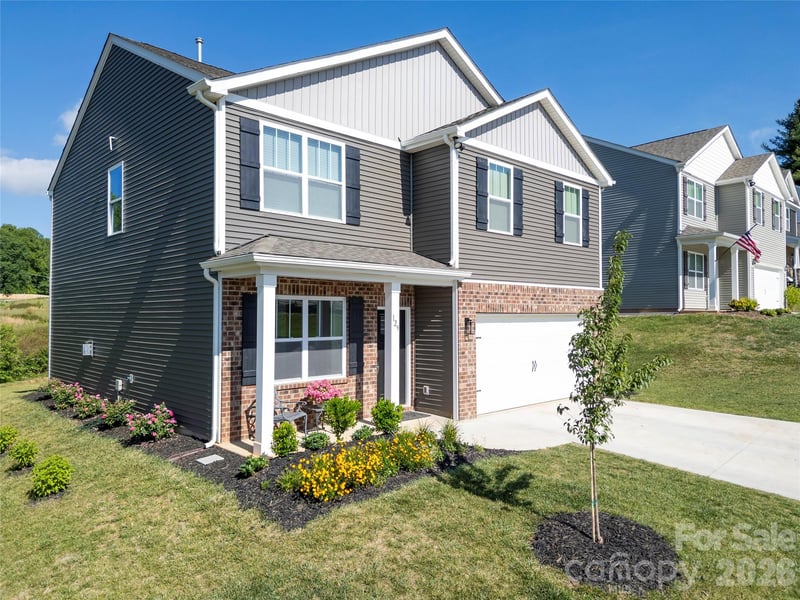 129 Valleywood Dr, Waynesville, NC 28786