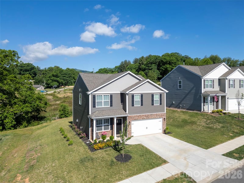 129 Valleywood Dr, Waynesville, NC 28786