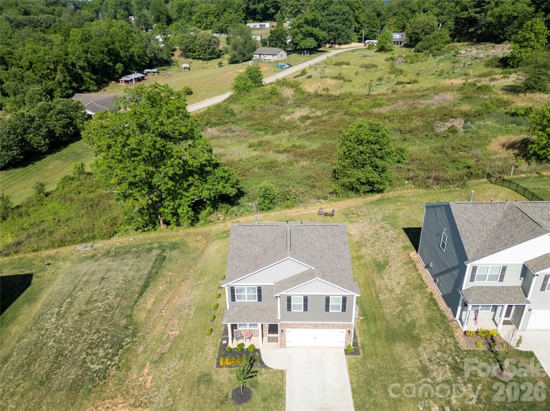 129 Valleywood Dr, Waynesville, NC 28786