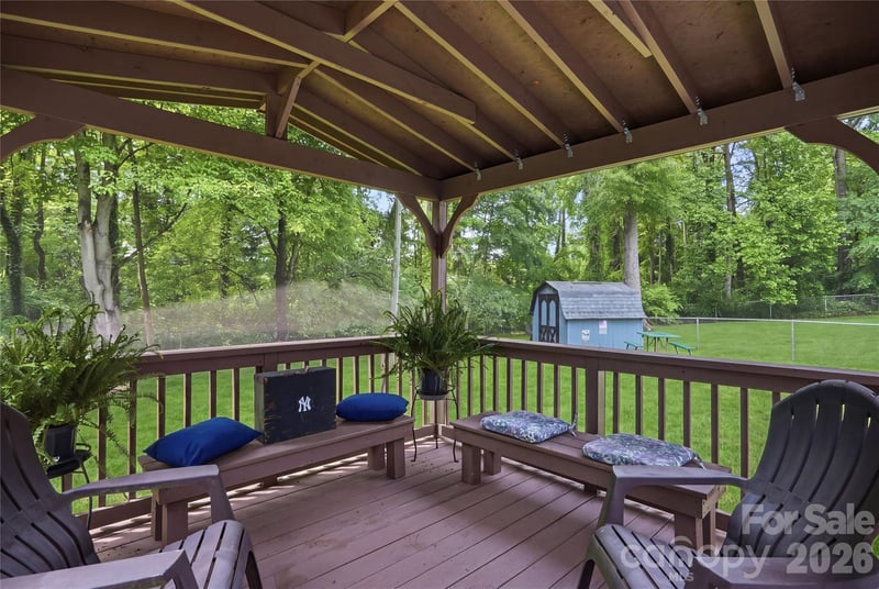 6804 Delta Lake Dr, Charlotte, NC 28215