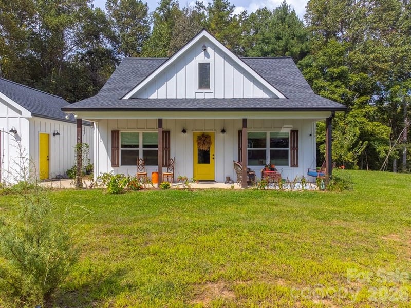 190 Fort Hembree Rd, Hayesville, NC 28904