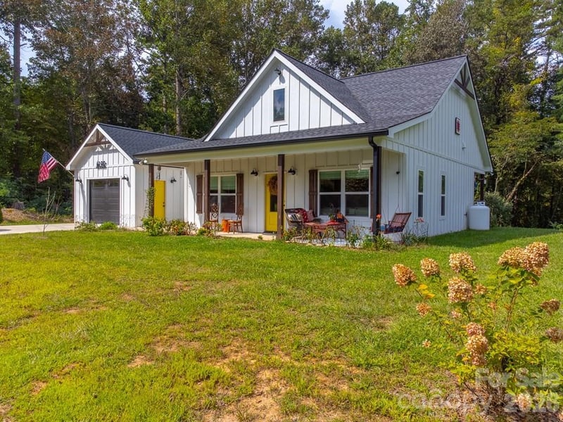 190 Fort Hembree Rd, Hayesville, NC 28904