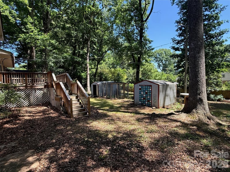 1129 Mclaughlin Dr, Charlotte, NC 28212