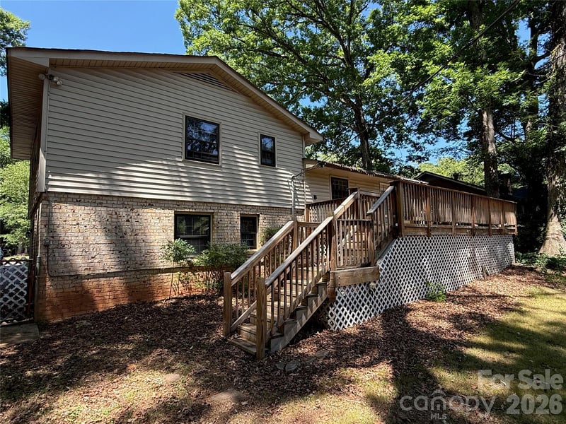 1129 Mclaughlin Dr, Charlotte, NC 28212