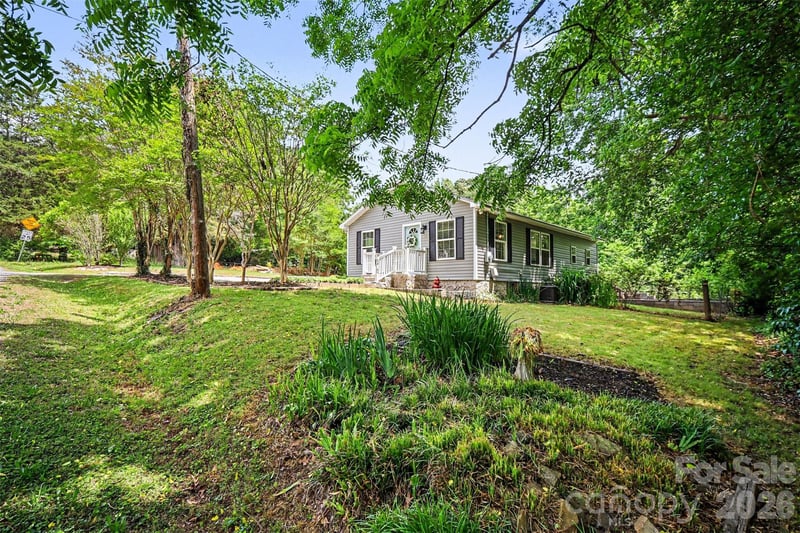 313 Oakland Ave, Belmont, NC 28012