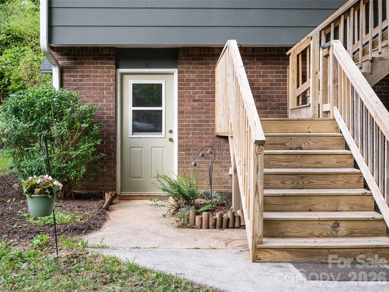 70 Michigan Ave, Asheville, NC 28806