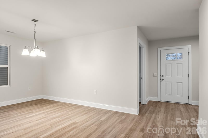 4238 Mackinnon Dr, Charlotte, NC 28214