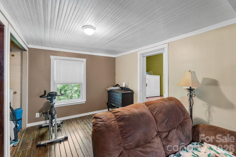 43 Candler School Rd, Candler, NC 28715