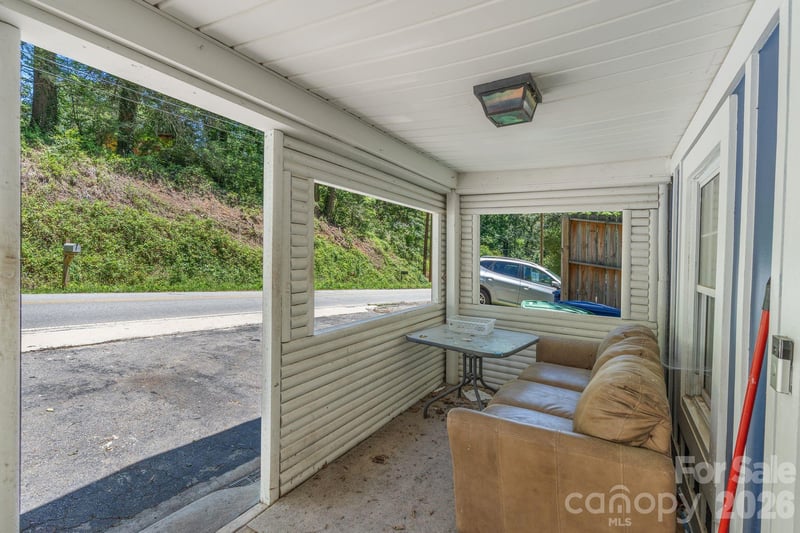 43 Candler School Rd, Candler, NC 28715