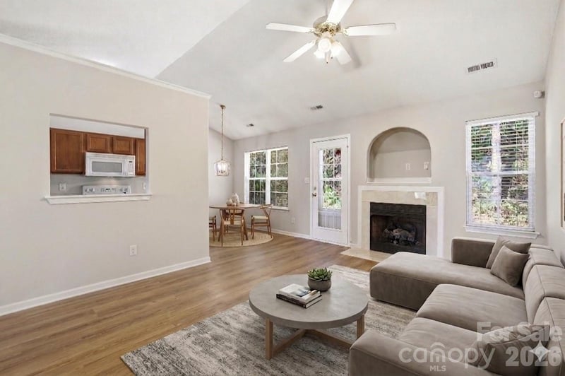 7616 Silver Arrow Dr, Charlotte, NC 28273