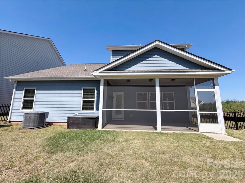 194 Canada Dr, Statesville, NC 28677