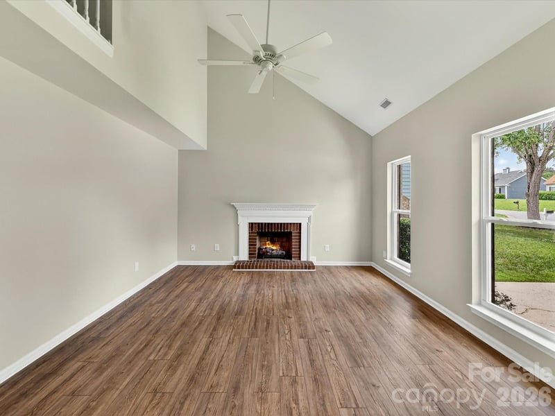 9716 Pernell Ln, Charlotte, NC 28213