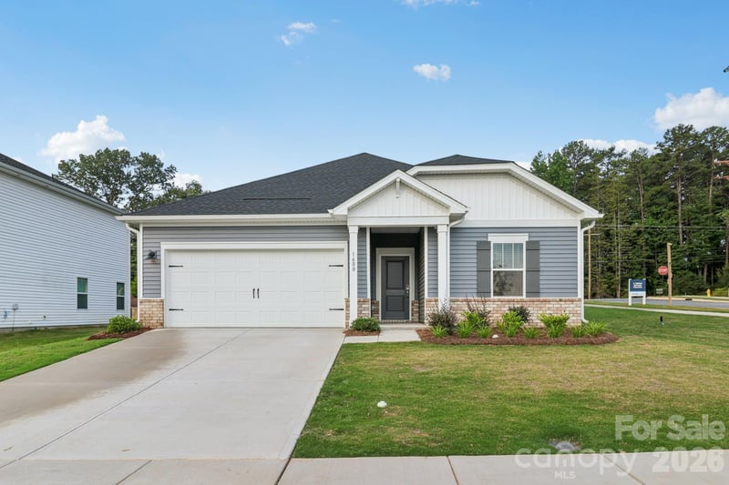 2459 Chartwell St, Stanley, NC 28164