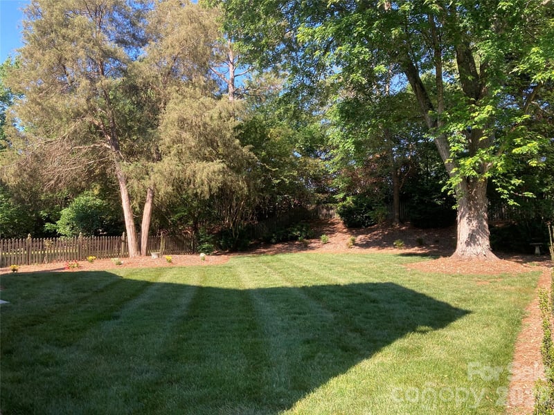 3009 Planters Walk Ct, Charlotte, NC 28210