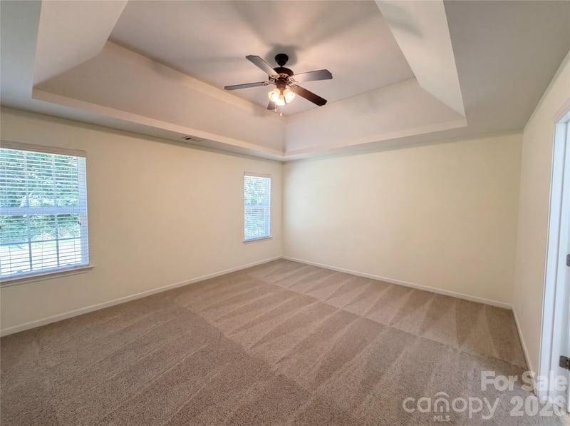 10050 Montrose Dr, Charlotte, NC 28269