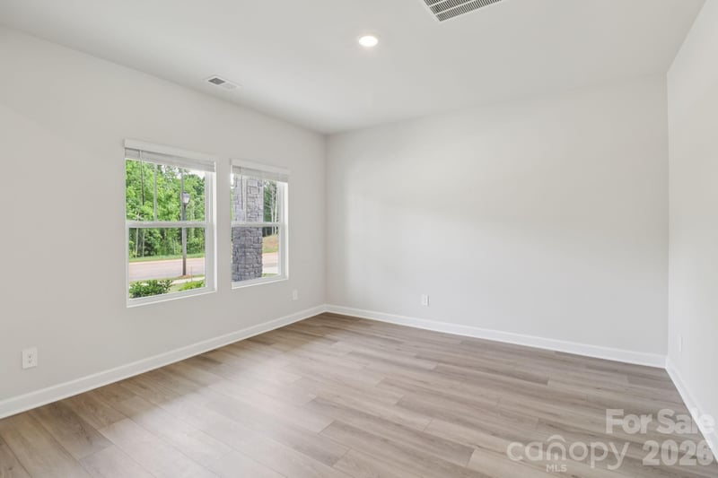 2450 Chartwell St, Stanley, NC 28164