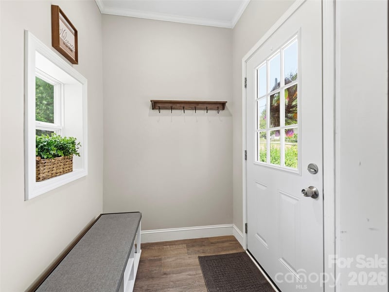 64 Drexel Rd, Hendersonville, NC 28739