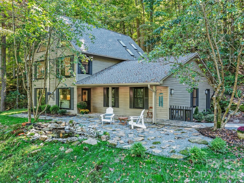 81 Summer Trees Ln, Burnsville, NC 28714